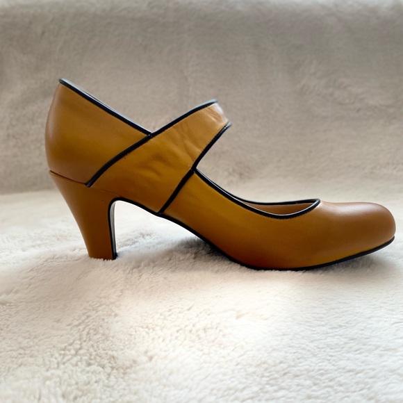 Women’s Fashion Shoes Size 10 NWT - Picture 4 of 10